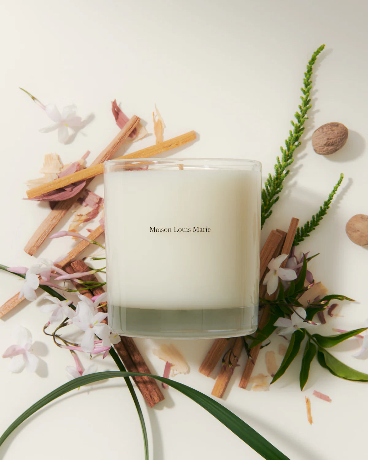No. 04 Bois de Balincourt Candle