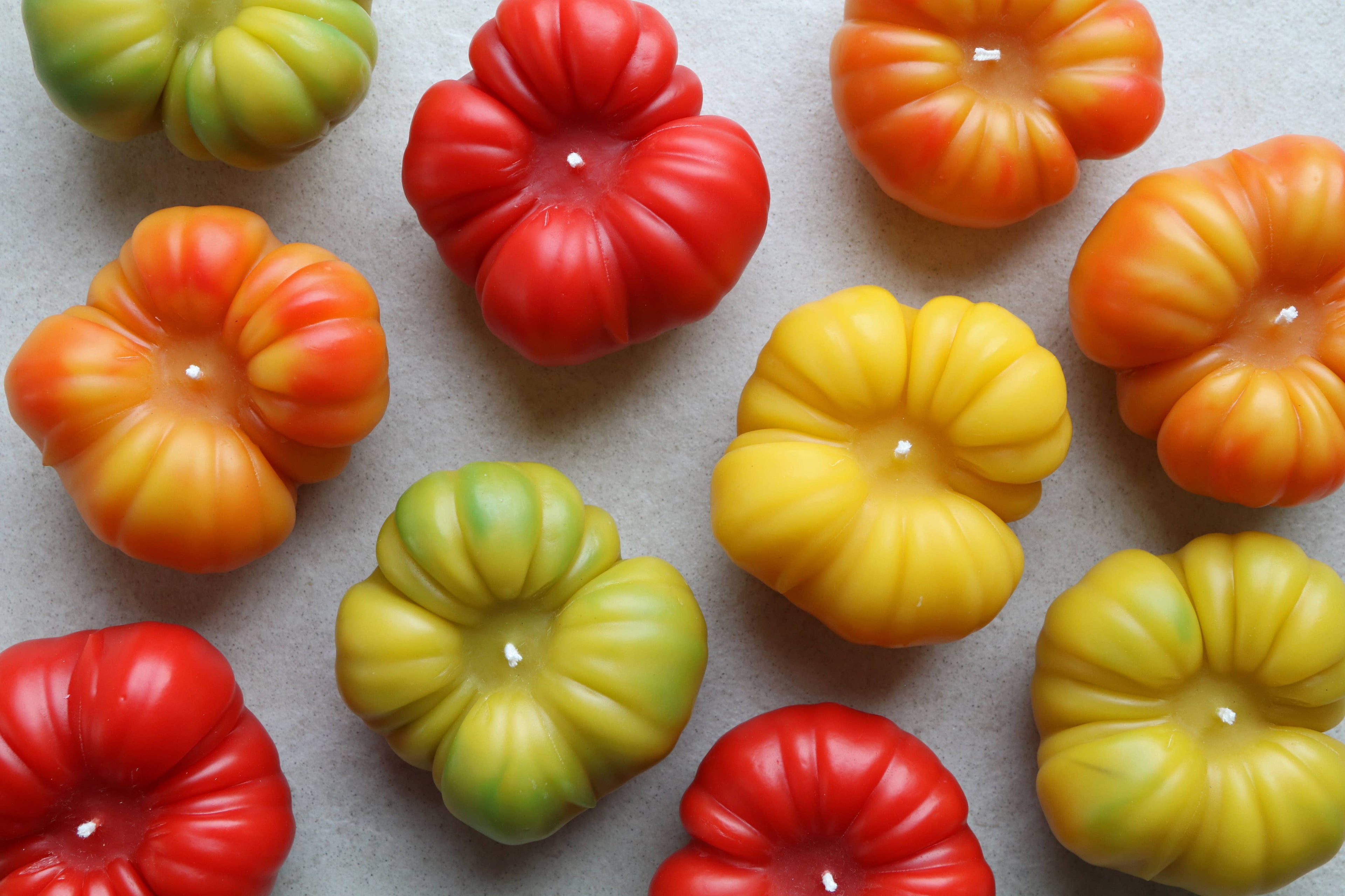 Heirloom Tomato Beeswax Candle: Orange
