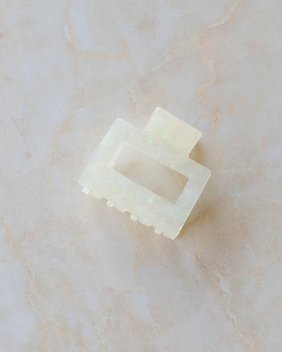 Kylie Hair Clip: Ivory Pearl